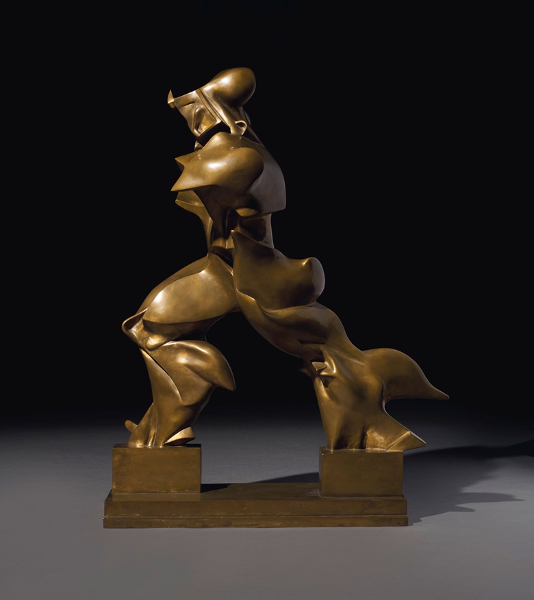 Umberto Boccioni (1882-1916), Forme uniche della continuità nello spazio (Unique Forms of Continuity in Space), conceived in 1913 and cast in 1972. Bronze with gold patina. Height 46 in (117 cm). Sold for $16,165,000 on 11 November 2019 at Christie’s in New York