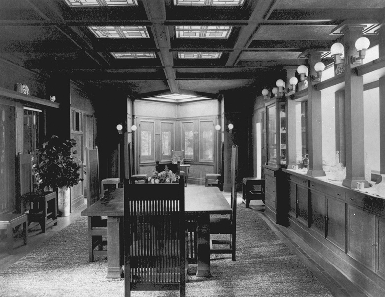 This photograph of the dining room of Ward W. Willits House was taken in 1902 — the same year in which the furniture is thought to have been made. Photo The Frank Lloyd Wright Foundation, AZArt Resource, NYScala, Florence. © Frank Lloyd Wright, DACS 2019