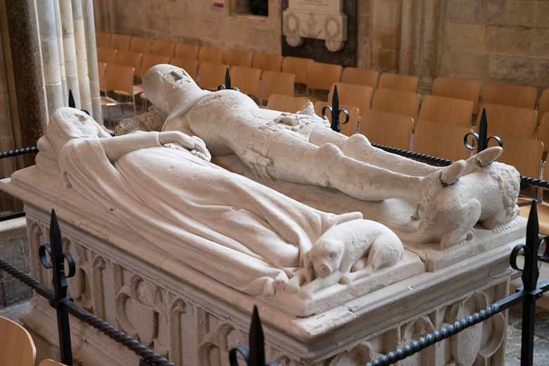 The tomb of Richard Fitzwilliam and his wife Eleanor. Photo courtesy Ash Mills and Chichester Cathedral