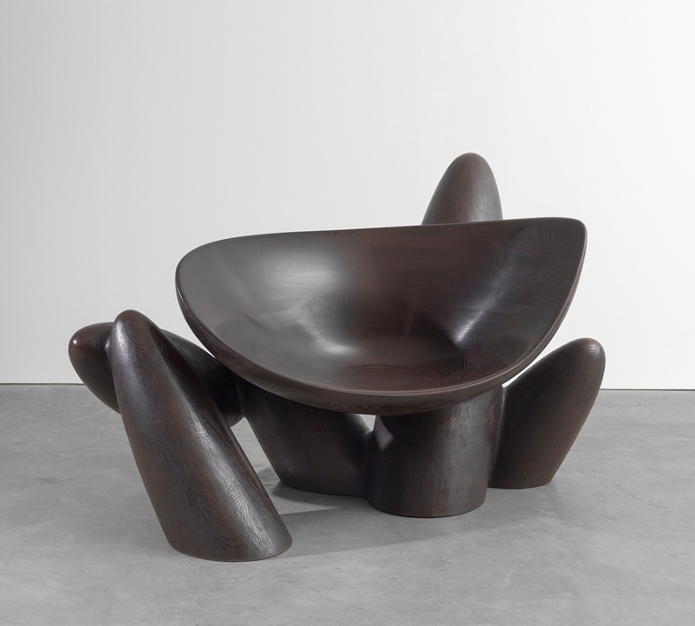 Wendell Castle (1932-2018), Lady Midnight, 2014. Stained ash with oil finish. 96.5 × 152.4 × 94 cm (38 × 60 × 37 in). Photo Carpenters Workshop Gallery