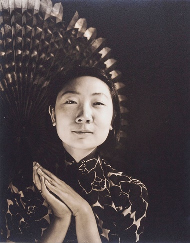 Imogen Cunningham, Shen Yao, Professor of Linguistics at the University of Hawaii, 1938. Gelatin silver print, mounted on board. Sheet 9½ x 7¾ in (24.1 x 19.6 cm). Estimate $2,000-3,000. Offered in From Pictorialism into Modernism 80 Years of Photography, 30 April-13 May, Online