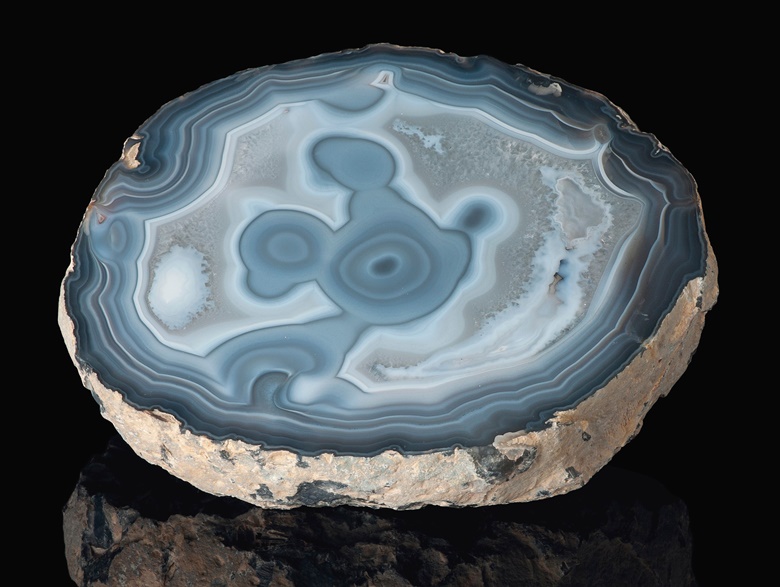 A specimen of agate, Brazil. 8½ x 7½ x 2 in (21.5 x 19 x 5 cm). Estimate £2,500-3,500. Offered in Sculpted by Nature Fossils, Minerals and Meteorites, 4-21 May 2020, Online