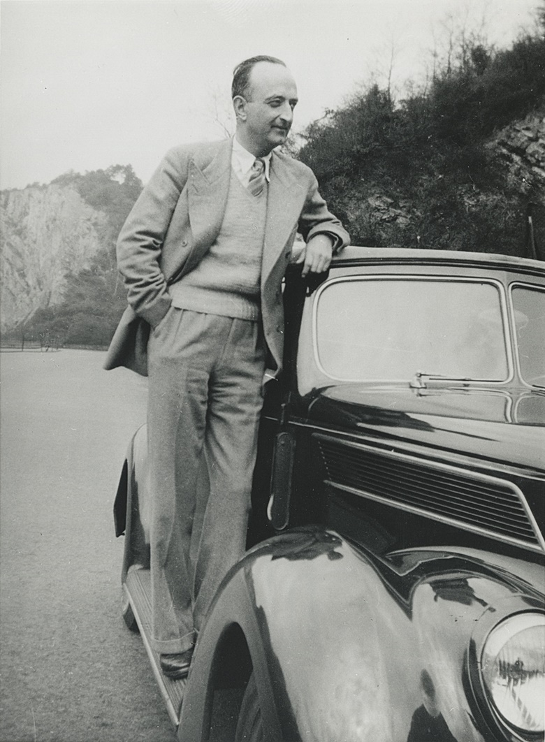 ‘Im against furniture,’ declared Jean Royère enigmatically in 1963. Photo Paris, musée des Arts décoratifs. © MAD, Paris