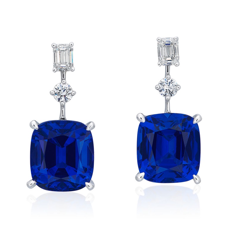 Tanzanite and diamond earrings. SizeDimensions 2.7 x 1.2 cm. Sold for HK$75,000 in Jewels Online, 24 September to 5 October 2020, Online