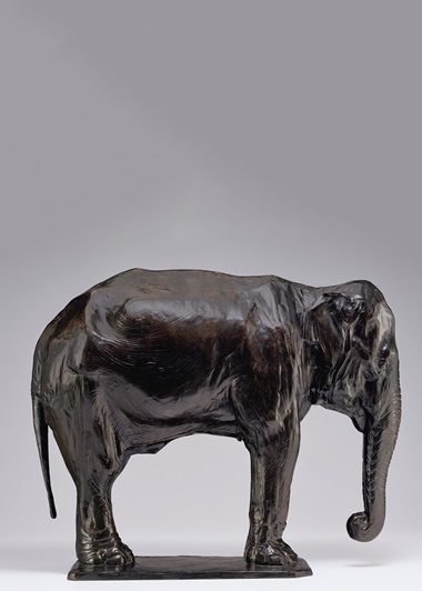 Rembrandt Bugatti (1884-1916), Éléphant au repos, conceived circa 1909-1910 and cast by 1926. Length 22 in (56 cm). Estimate $700,000-900,000. Offered in La Ménagerie on 4 December 2020 at Christie’s in New York