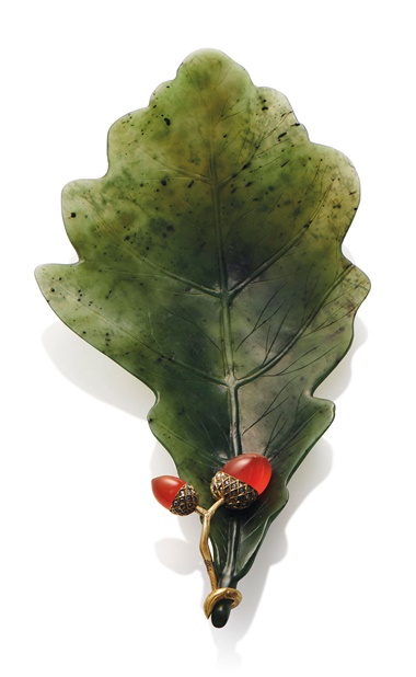 A jewelled gold-mounted carnelian and nephrite ashtray by Fabergé, 1903-1904. 6¼ in (15.8 cm) long. Estimate £15,000-25,000. Offered in Russian Art on 7 June 2021 at Christie’s in London
