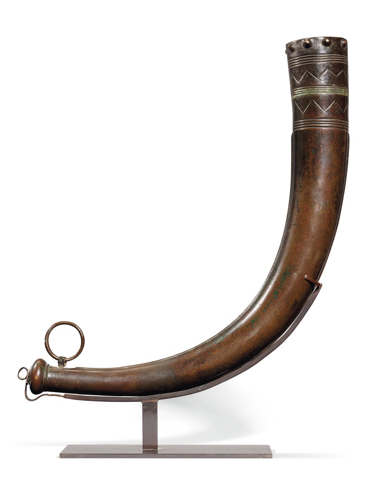 The Bronze Age horn seen from the other side
