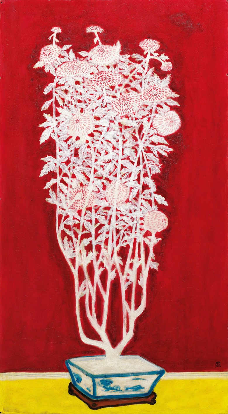 常玉（1895-1966），《青花盆中盛开的菊花》，油彩 夹板，110 x 60 公分，1940-1950年代作。此拍品于2020年7月香港现代及当代艺术晚间拍卖中以191,620,000港元成交，刷新艺术家静物主题画作拍卖纪录