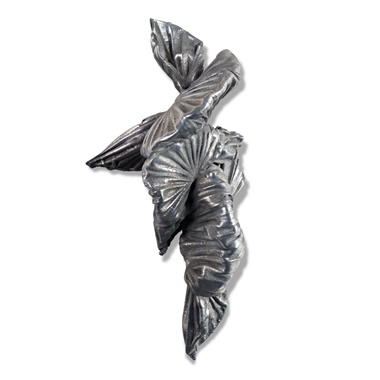 Lynda Benglis (b. 1941), Tokoroa Series #1, 1993. Aluminum, stainless steel wire mesh and sprayed zinc. 17 x 8½ x 4½ in (43.2 x 21.6 x 11.4 cm). Estimate $40,000-60,000. Offered in Post-War and Contemporary Art Day Sale on 12 November 2021 at Christie’s in New York