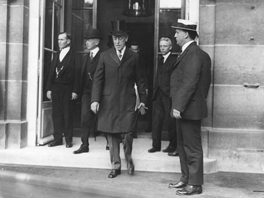 President Wilson leaving the Quai d’Orsay during the Versailles Peace Conference in 1919. Photo Hulton Archive  Getty Images



    p.p1 {margin 0.0px 0.0px 0.0px 0.0px; font 11.5px Helvetica}