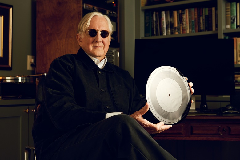 T Bone Burnett with a NeoFidelity Ionic Original disk. Photo Jason Myers