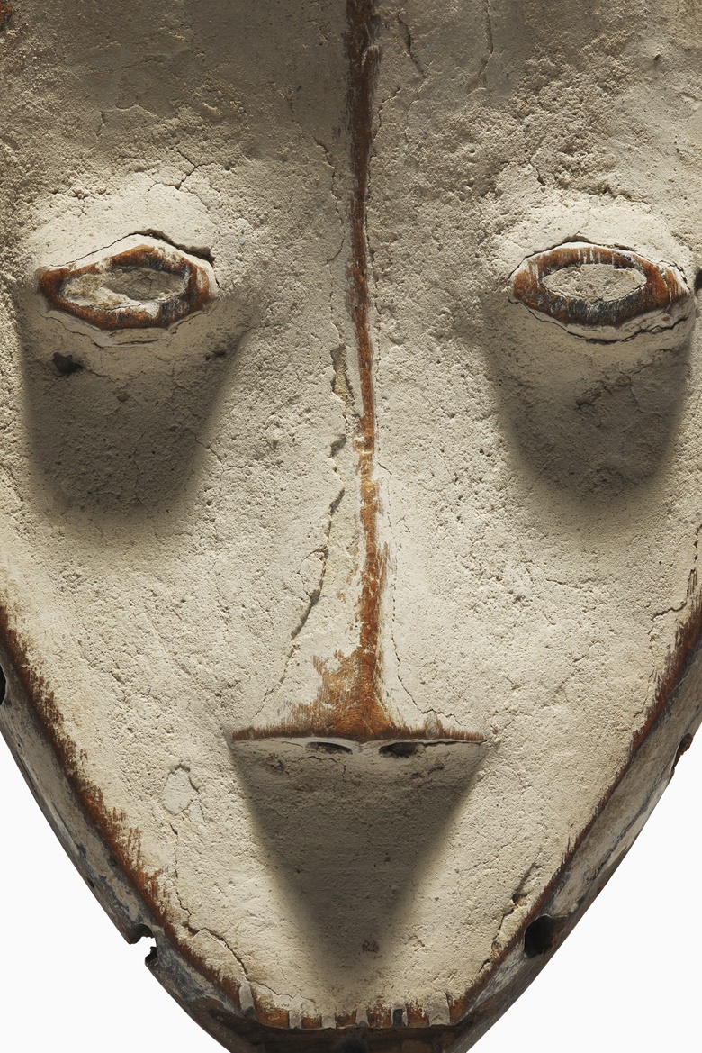 Lega mask, Republic of Congo, date unknown. Height 19.7cm (7 ¾ in). Estimate €60,000-80,000. Offered in Arts dAfrique, dOcéanie et des Amériques on 7 December at Christies in Paris.