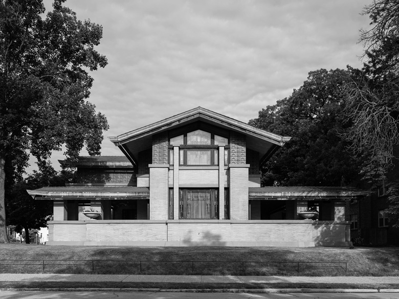 Dana-Thomas House, Springfield, Illinois. Photograph Serhii Chrucky  Alamy Stock Photo. Artwork © 2022 Frank Lloyd Wright Foundation. All Rights Reserved. Licensed by Artists Rights Society