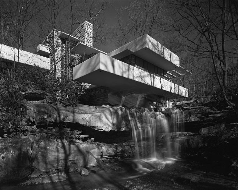 Fallingwater, Bear Run, Pennsylvania. Photograph by Hedrich Blessing CollectionChicago History MuseumGetty Images. Artwork © 2022 Frank Lloyd Wright Foundation. All Rights Reserved. Licensed by Artists Rights Society