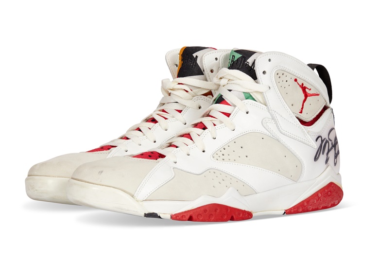 Michael Jordan game-worn dual signed player exclusive Jordan VII ‘Hare’ sneakers, Nike, 1992. Size 13 US. Sold for $18,900 in The Greats on 8 December at Christies online