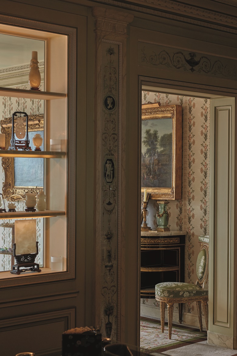 View of the main living room decorated by Daniel Pasgrimaud