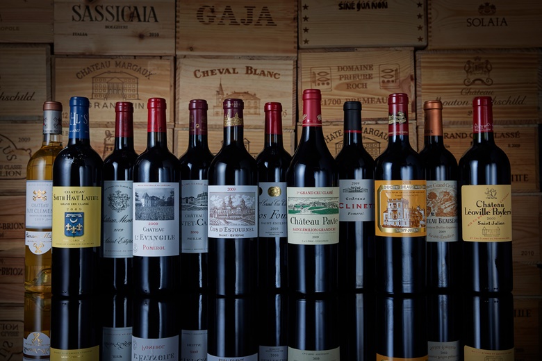 Mixed Case ‘Pure Perfection’ from Bordeaux, 2009. 12 bottles per lot. Sold for $3,250 in Fine and Rare Wines Online LA Edition on 13 December 2022 at Christie’s online