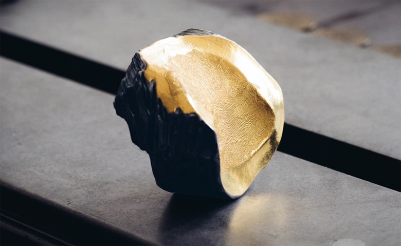 Wave, 1993-96. Hammered, chased, pure gold inlet, hand-carved steel. Photo Geordie Wood