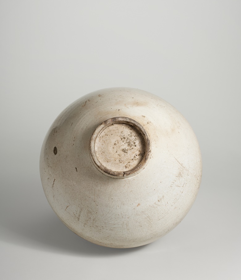 An important white porcelain moon jar, Joseon Dynasty, 18th century. Height 17¾ in (45.1 cm). Sold for $4,560,000 in Japanese and Korean Art on 21 March 2023 at Christie’s New York