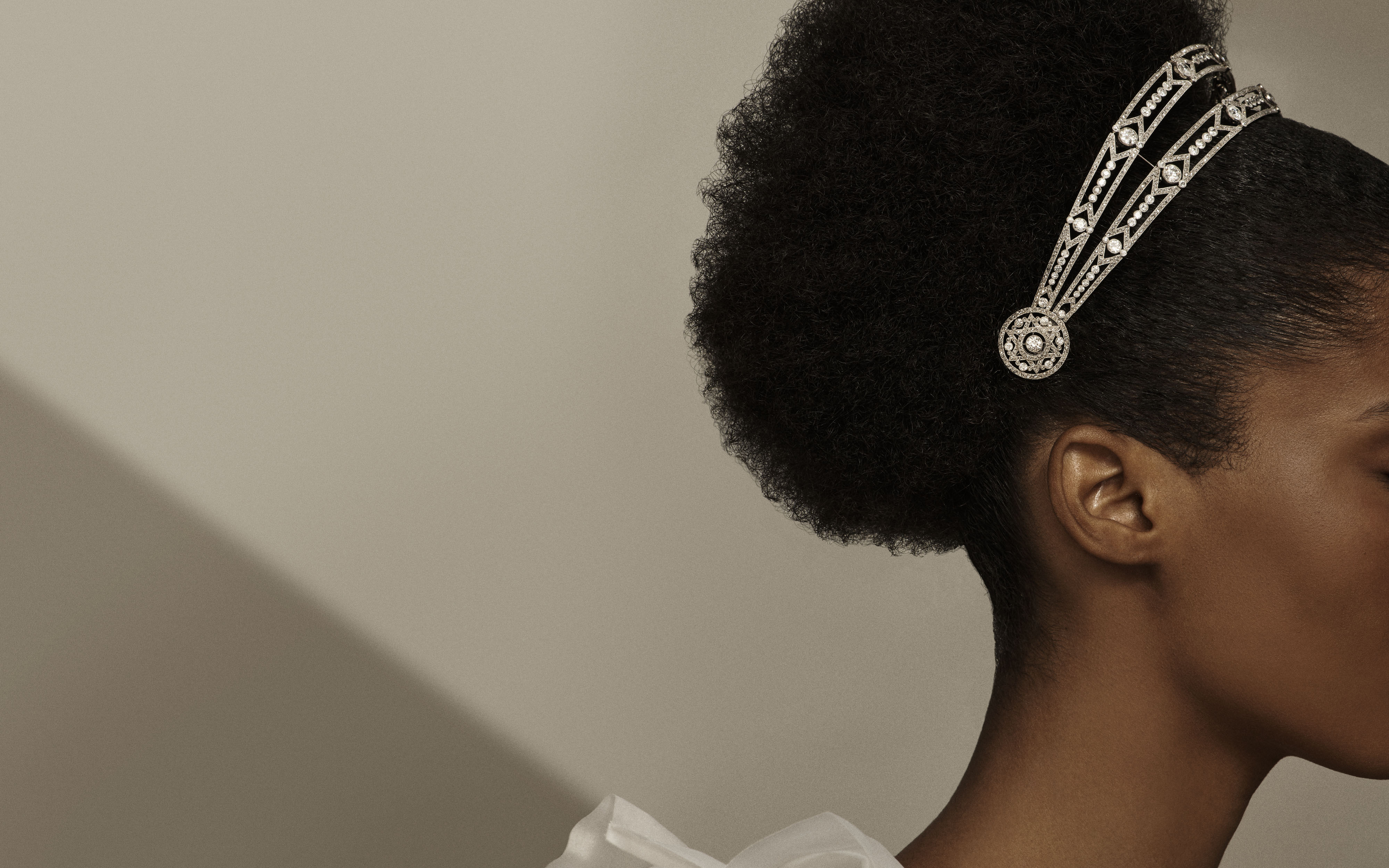 Hair Jewels That'll Give Your Bridal Jewellery A Run For Its Money!