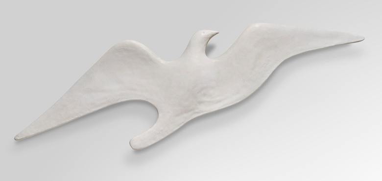 Alberto Giacometti (1901-1966), Oiseau, c. 1937. Plaster. 18⅛ x 62⅜ x 1½ in (46 x 158.5 x 4 cm). Estimate $200,000-300,000. Offered in  Design on 8 June 2023 at Christie’s in New York