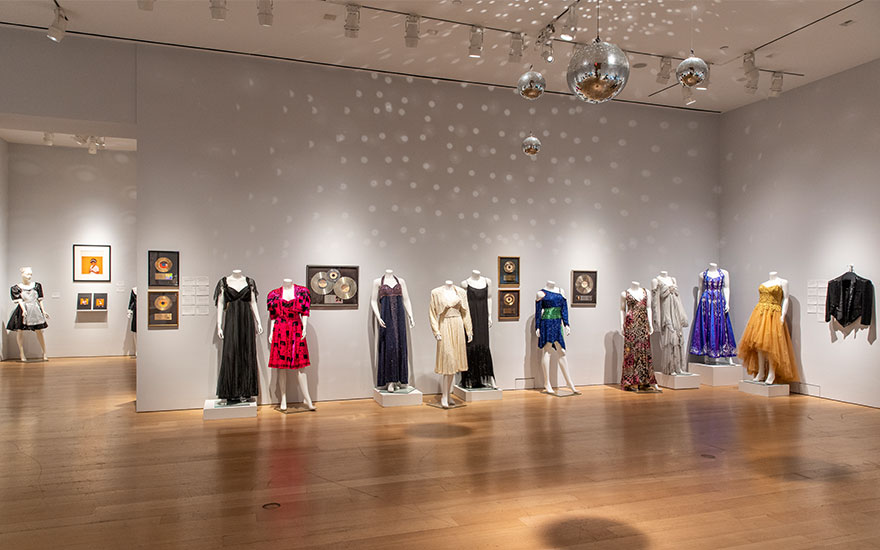 Virtual tour The Collection of Donna Summer Christie's